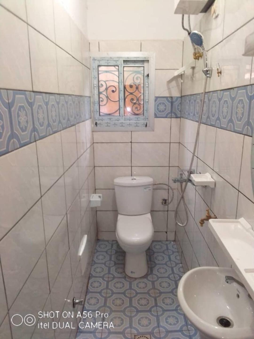 Residence 2K Studio Meuble-Chapelle Symbock-Gardien-Wifi-Location Vehicule Yaounde Exterior photo